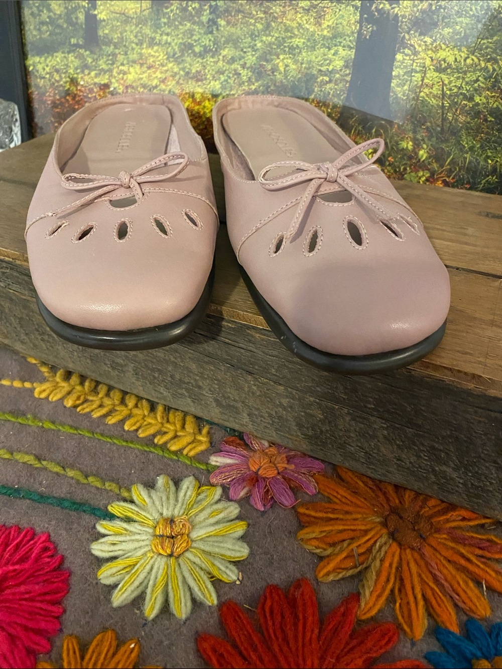 AEROSOLES Blush Pink Slip-On Mule Flats with Bow Detail